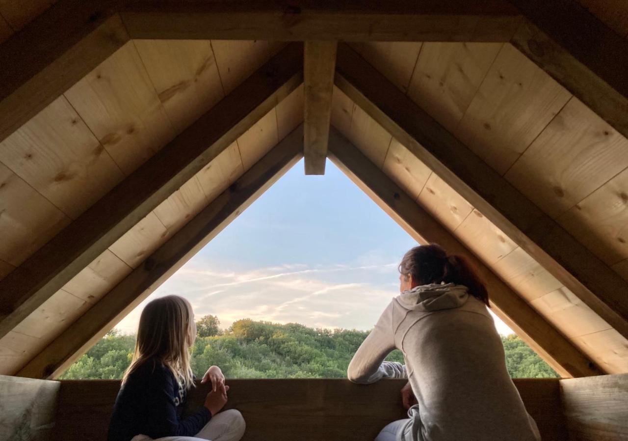 Cabane Bivouac Avec Echelle A L'Ombre Des Chenes Idrac-Respailles Εξωτερικό φωτογραφία