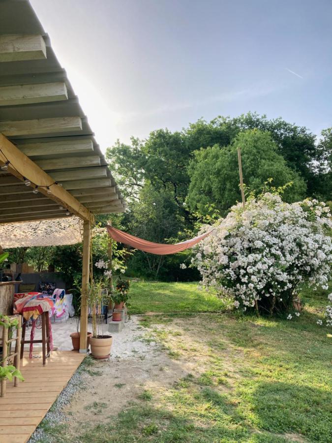 Cabane Bivouac Avec Echelle A L'Ombre Des Chenes Idrac-Respailles Εξωτερικό φωτογραφία